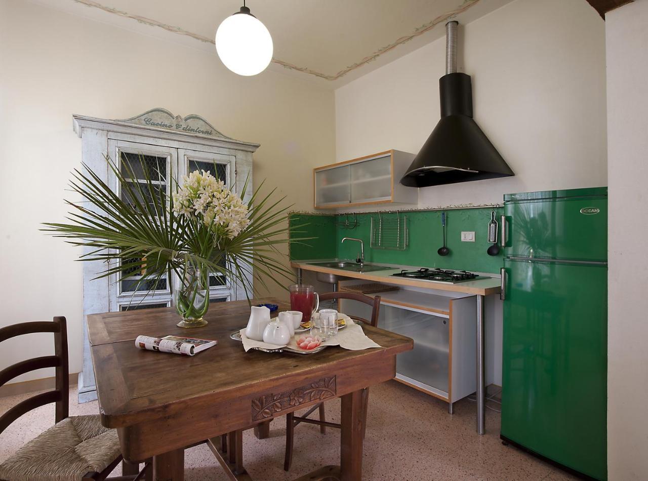 Fattoria Santa Lucia Borgo Cantina *