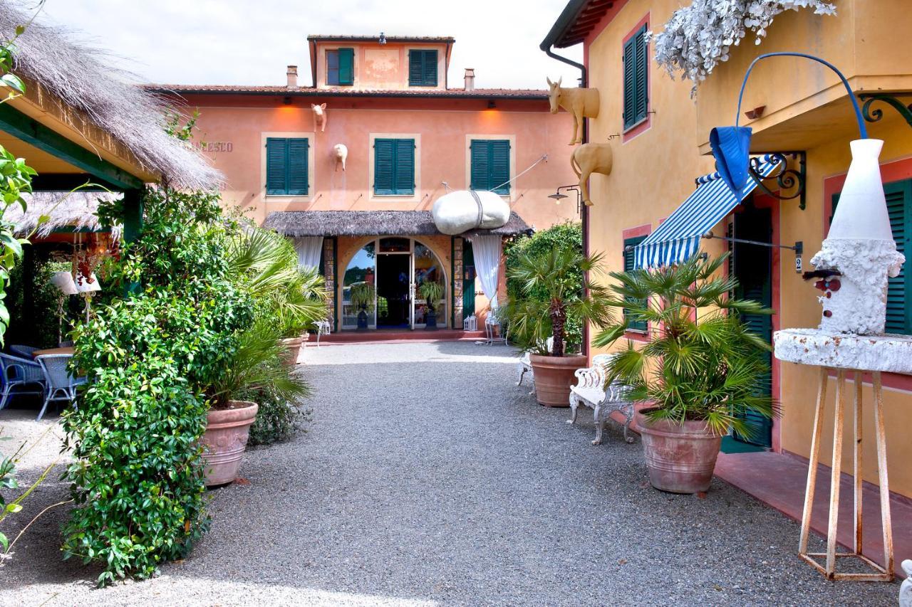 Fattoria Santa Lucia Borgo Cantina *